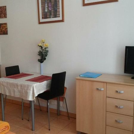 Aparthotel City 5 Прага Екстериор снимка