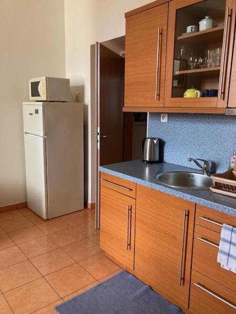Aparthotel City 5 Прага Екстериор снимка