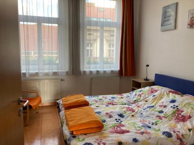 Aparthotel City 5 Прага Екстериор снимка
