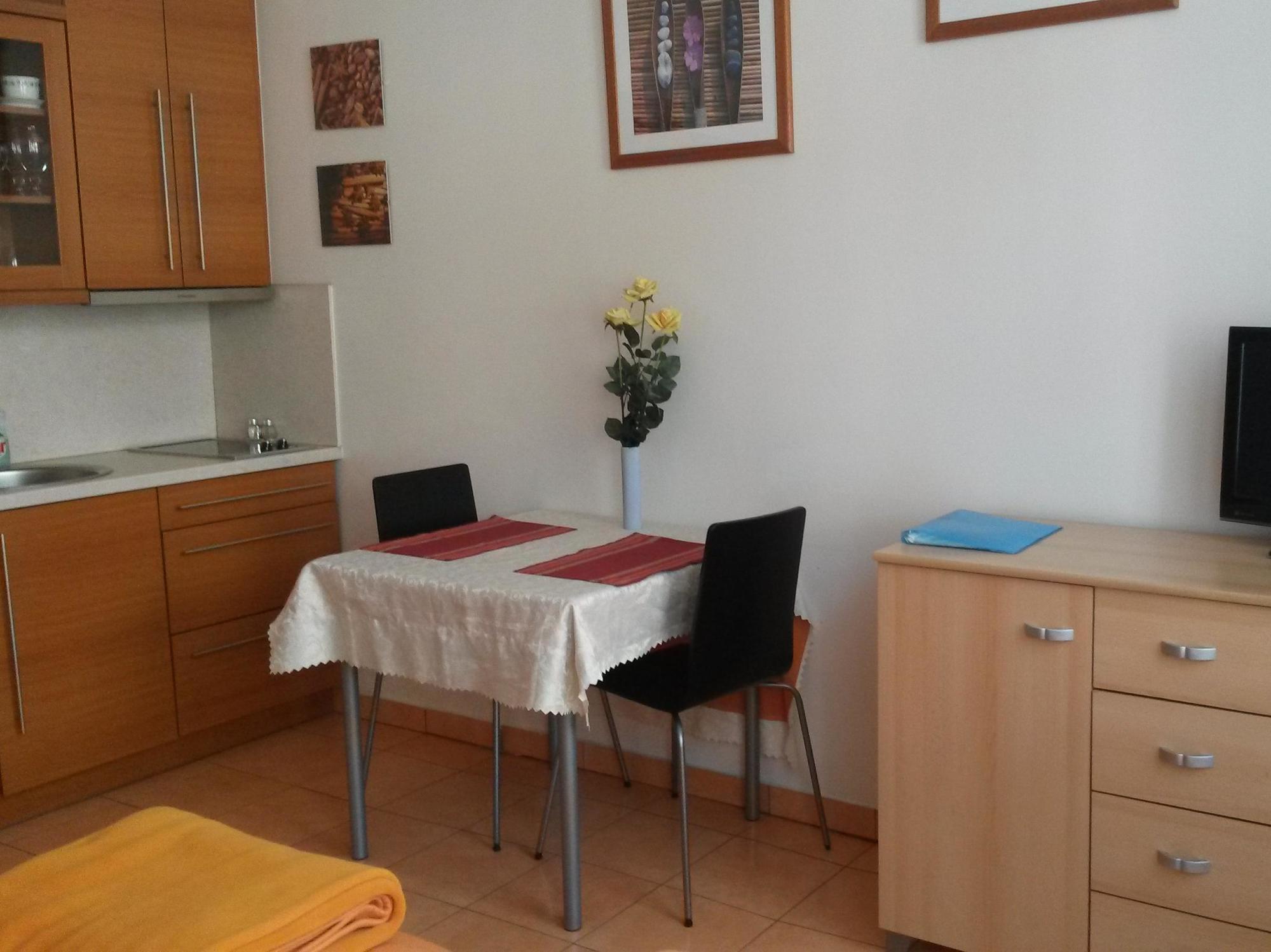 Aparthotel City 5 Прага Екстериор снимка