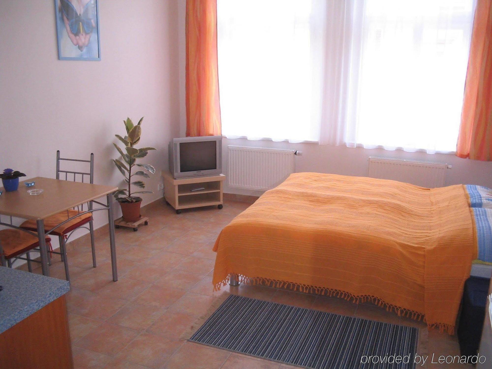 Aparthotel City 5 Прага Стая снимка